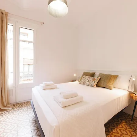 Bravissimo Santa Clara 53, 3-bedroom Near Placa Independencia Apartment