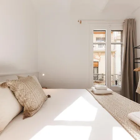 Bravissimo Santa Clara 53, 3-bedroom Near Placa Independencia