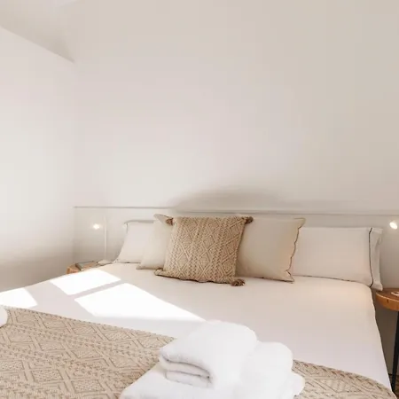 Bravissimo Santa Clara 53, 3-bedroom Near Placa Independencia Apartment *