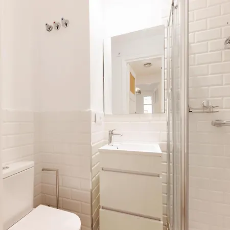 Bravissimo Santa Clara 53, 3-bedroom Near Placa Independencia